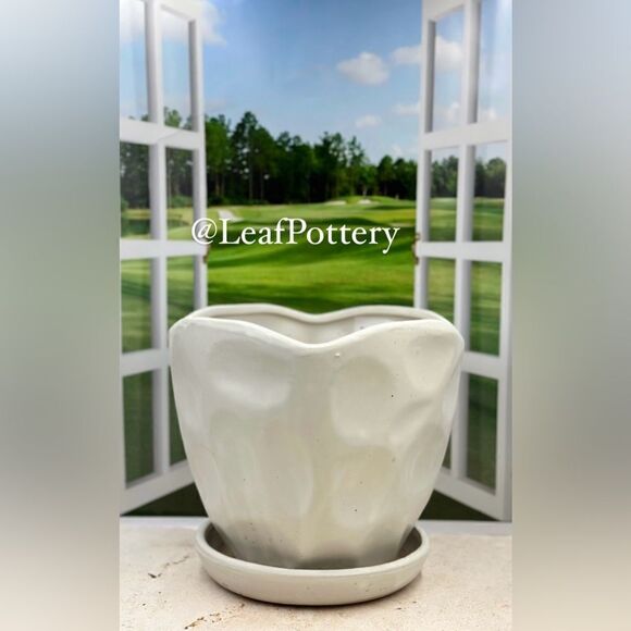 Adela White (LG) Ceramic Planter Pot with Saucer Attached - Picture 8 of 11